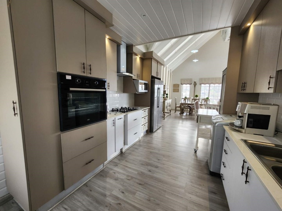 3 Bedroom Property for Sale in Vakansieplaas Western Cape